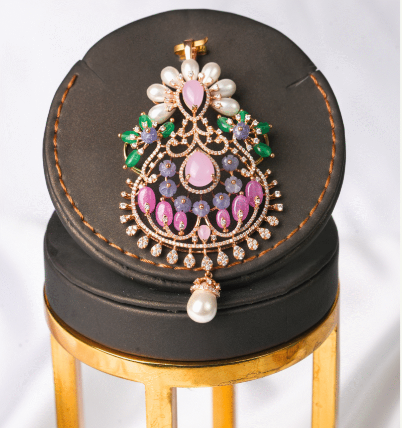 MOP Pendent [ 16.970 Gram ] - 18Kt