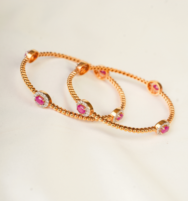 Stone Antique Bangles [ 32.150  Gram ] - 22Kt