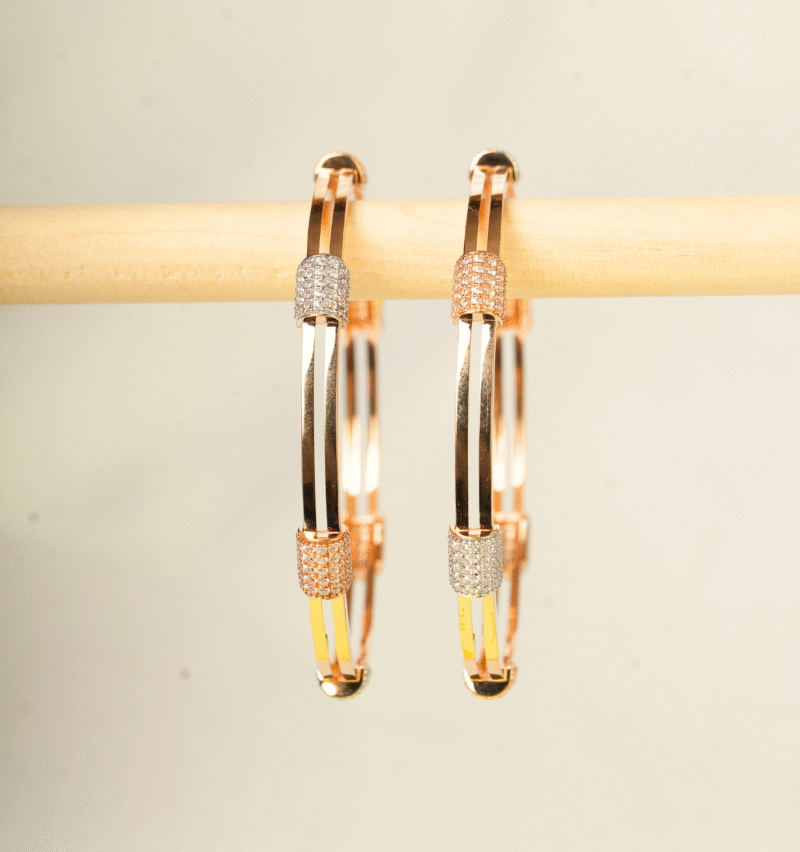 Stone Antique Bangles [ 26.070  Gram ] - 18Kt