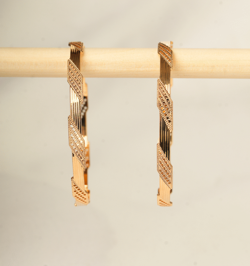 Cutting Bangles [36.060 Gram ] - 22Kt