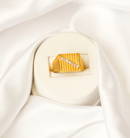 Gents Antique  Stone Ring  [ 3.910 Gram ] - 22Kt