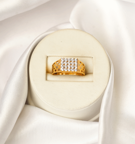 Gents Antique  Stone Ring  [ 2.810 Gram ] - 22Kt