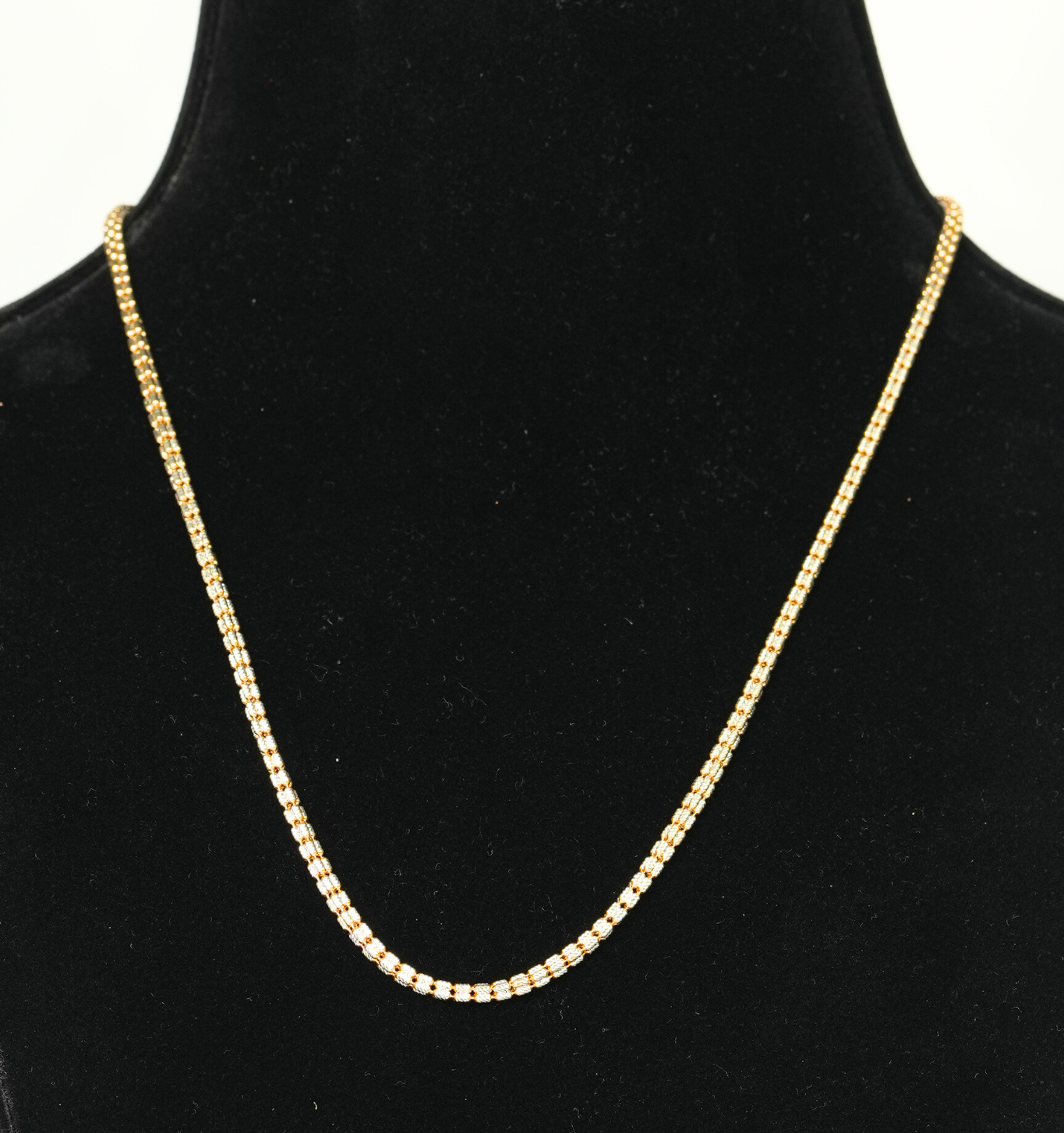 Fancy Chain [12.240 Gram ] -22Kt