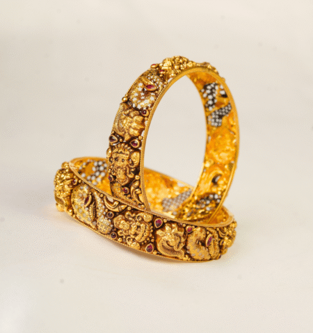 Antique Bangles [ 37.570 Gram ] - 22Kt