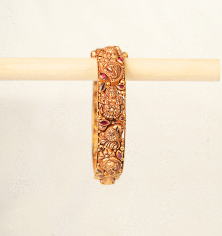 Antique Bangles [ 20.100 Gram ] - 22Kt