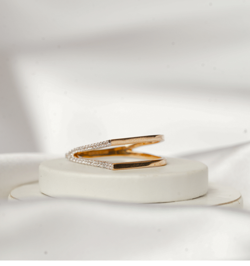 Ladies  stone Ring  [ 2.777Gram ] - 18Kt - Image 2