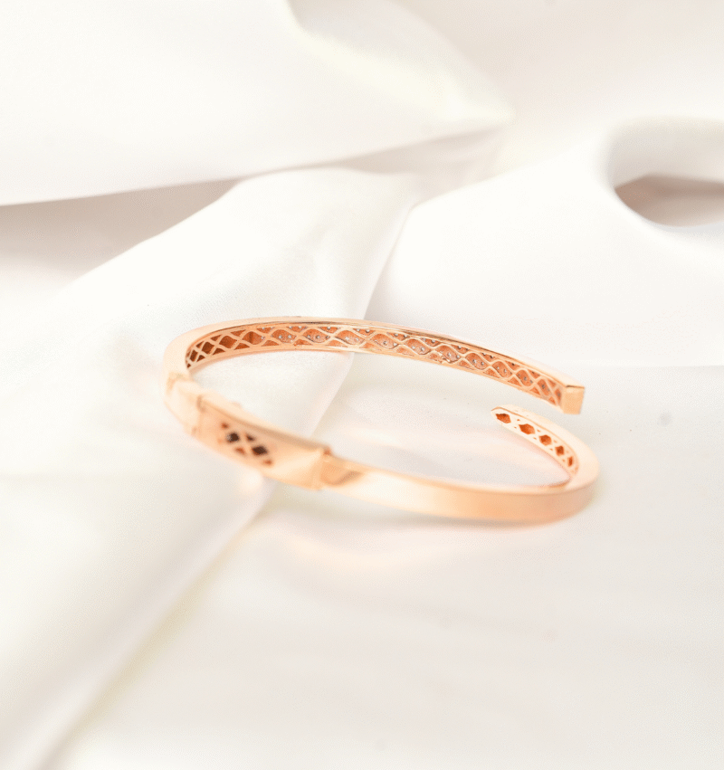 Ladies Kada [ 12.380 Gram ] - 18Kt - Image 2