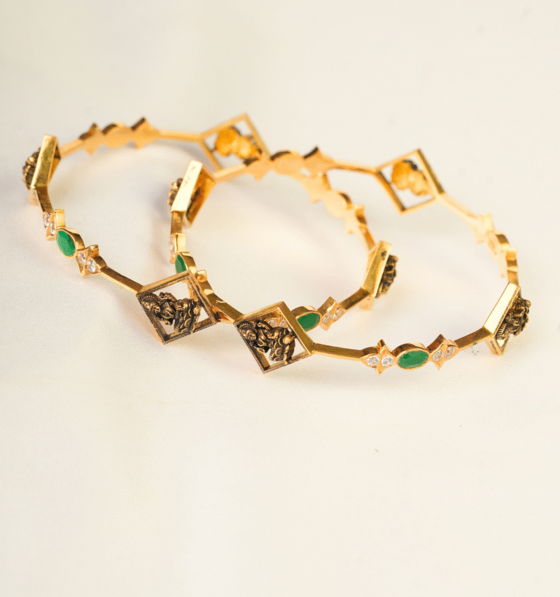 Stone Antique Bangles [ 38.870 Gram ] - 22Kt - Image 2